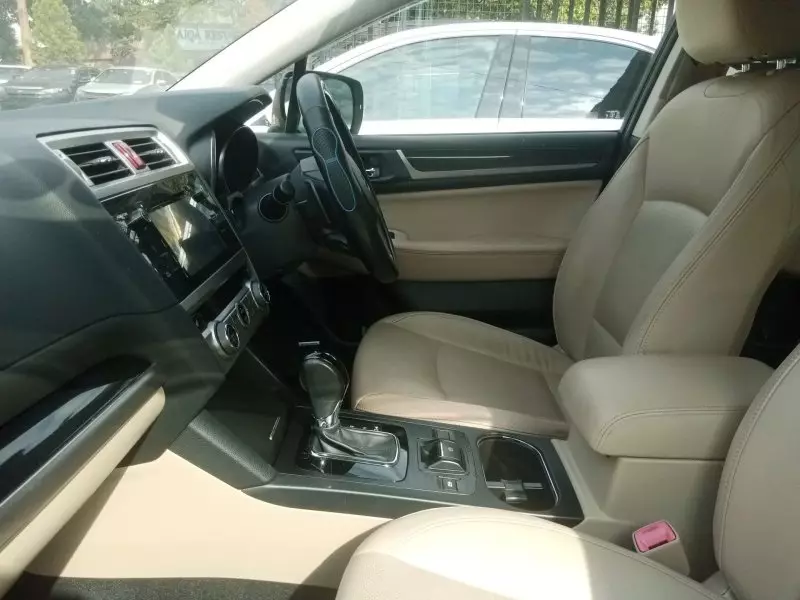 Subaru Legacy B4   - 2015