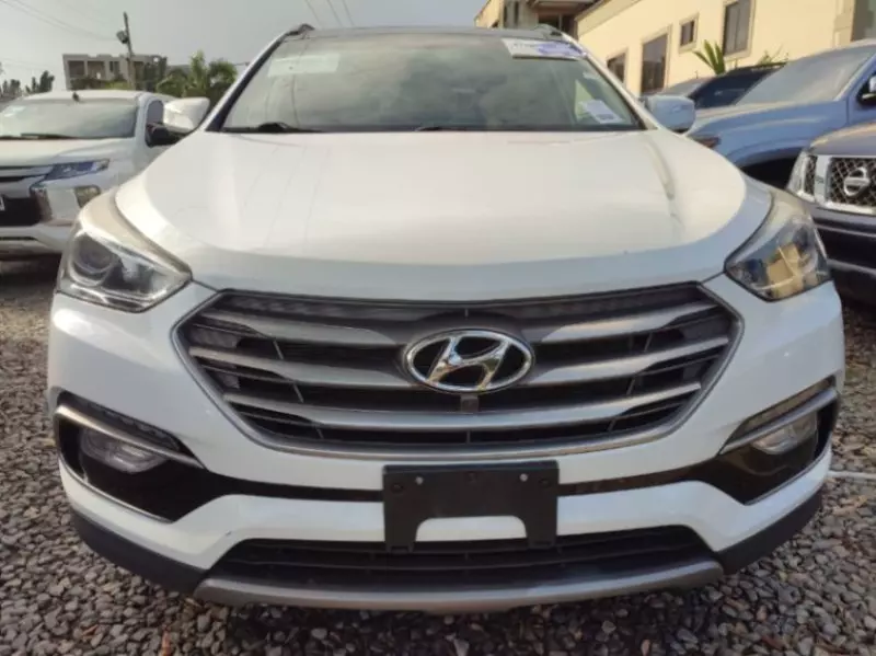 Hyundai Santa Fe Sport   - 2017