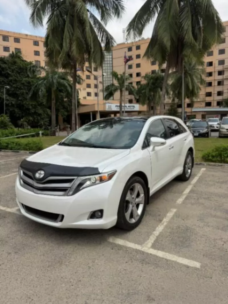 Toyota Venza   - 2013