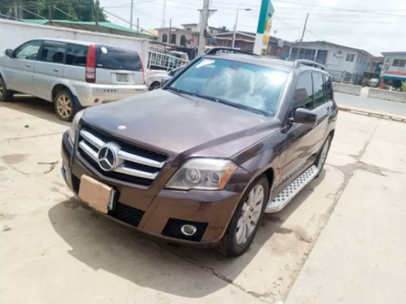 Mercedes-Benz GLK 350   - 2011