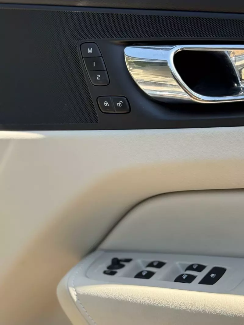 Volvo XC60   - 2018