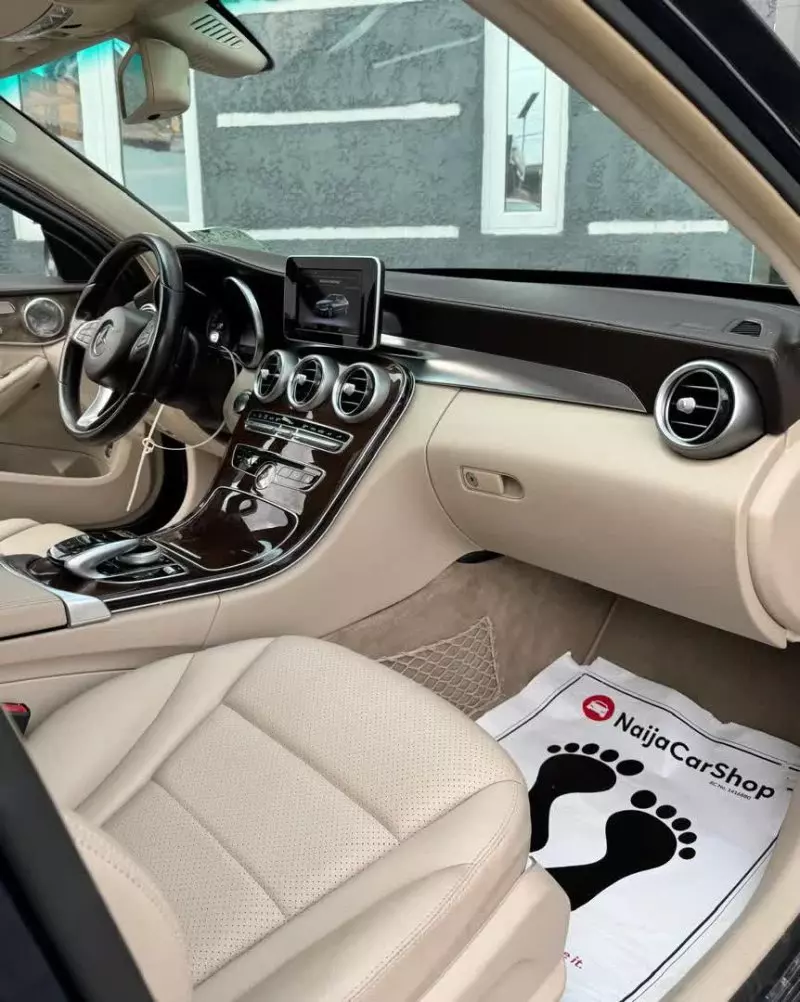 Mercedes-Benz C 300   - 2015
