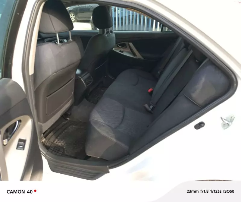 Toyota Camry   - 2011