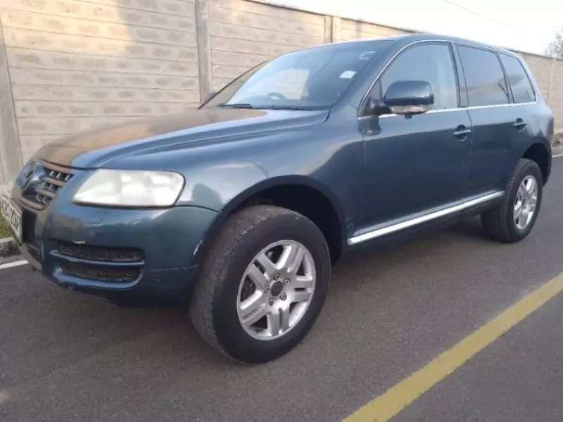 Volkswagen Touareg   - 2006
