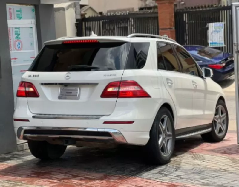 Mercedes-Benz 350   - 2013