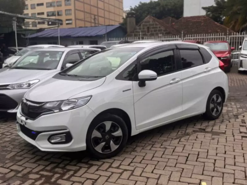 Honda Fit Hybrid    - 2018