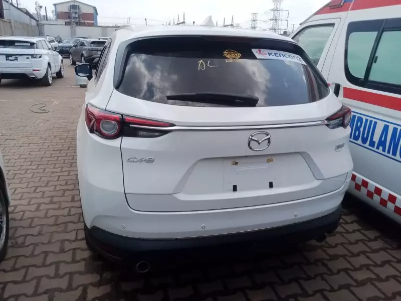Mazda CX-8   - 2017