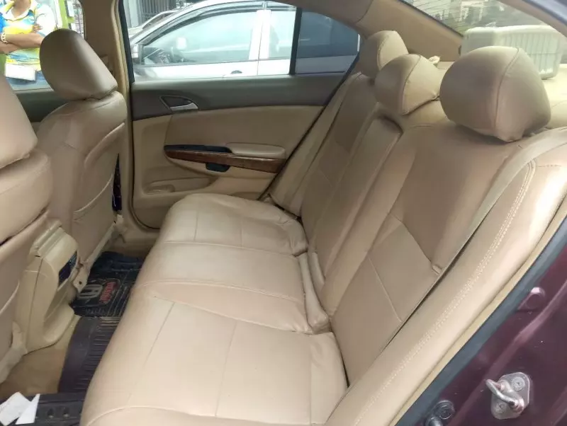 Honda Accord   - 2009
