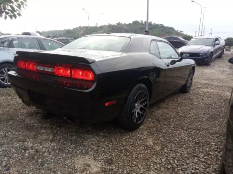 Dodge Challenger   - 2014