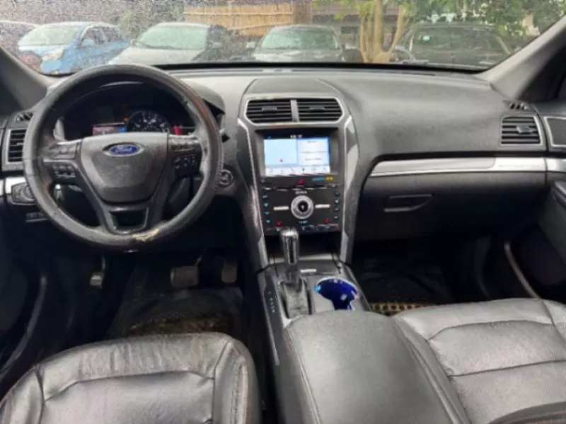 Ford Explorer   - 2014