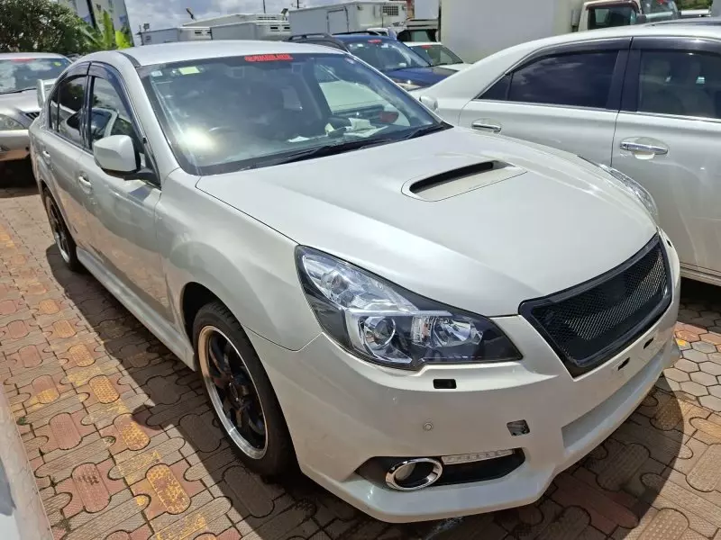 Subaru Legacy - 2012