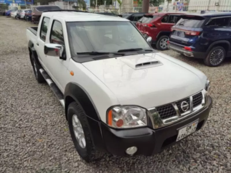 Nissan NP 300   - 2017