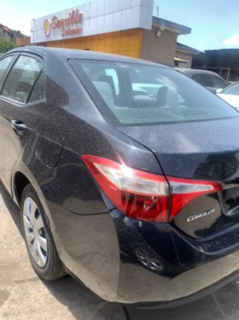 Toyota Corolla   - 2015