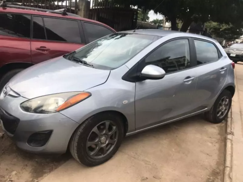 Mazda 2   - 2013