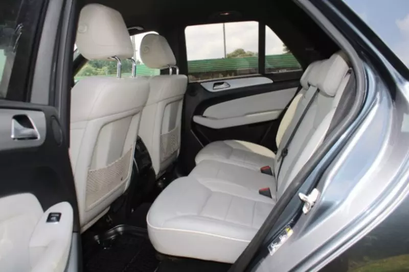 Mercedes-Benz ML 350   - 2010