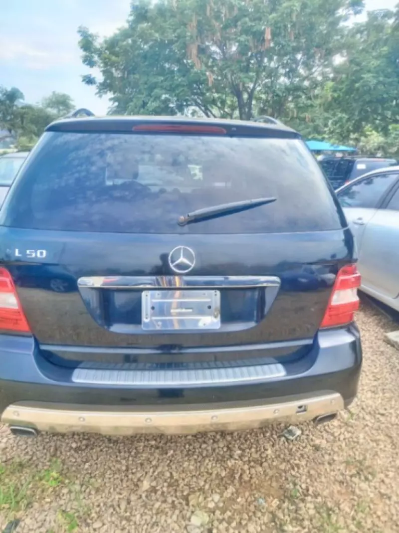 Mercedes-Benz ML 500   - 2007