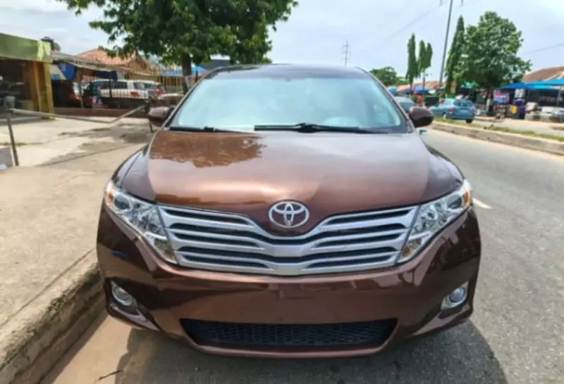 Toyota Venza   - 2011