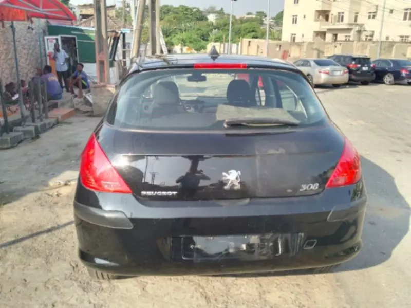 Peugeot 308   - 2009