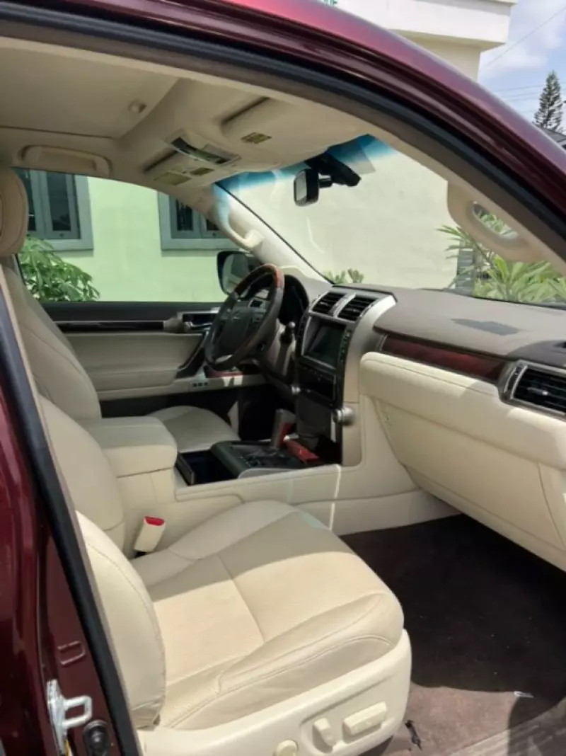 Lexus GX 460   - 2012
