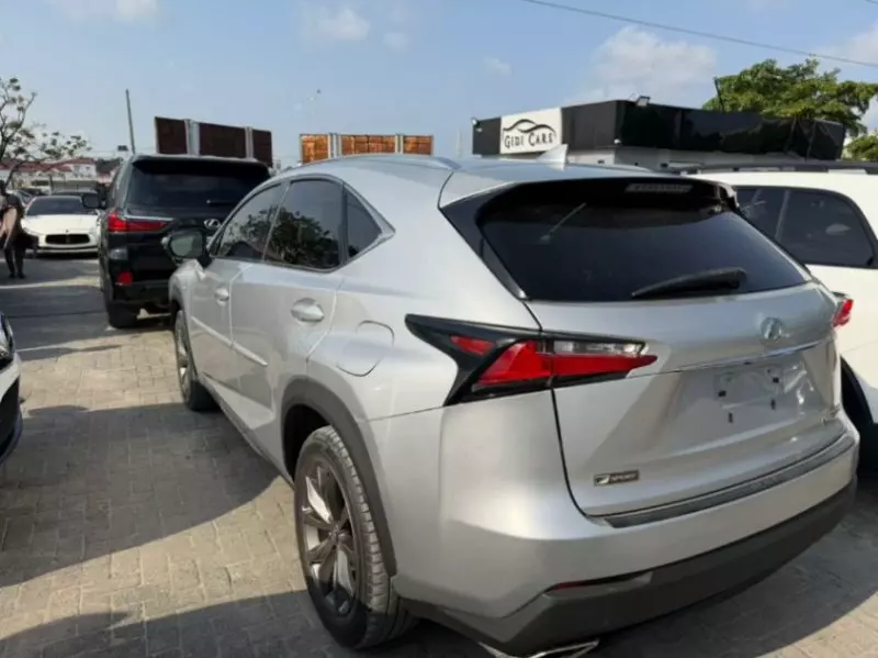 Lexus NX 200T