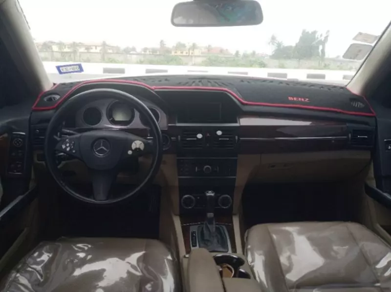 Mercedes-Benz GLK 350   - 2011
