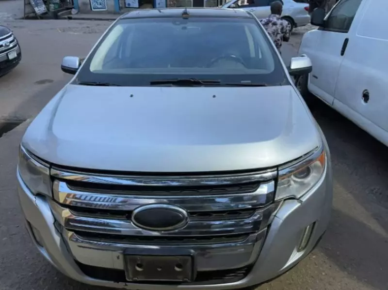 Ford Edge   - 2011