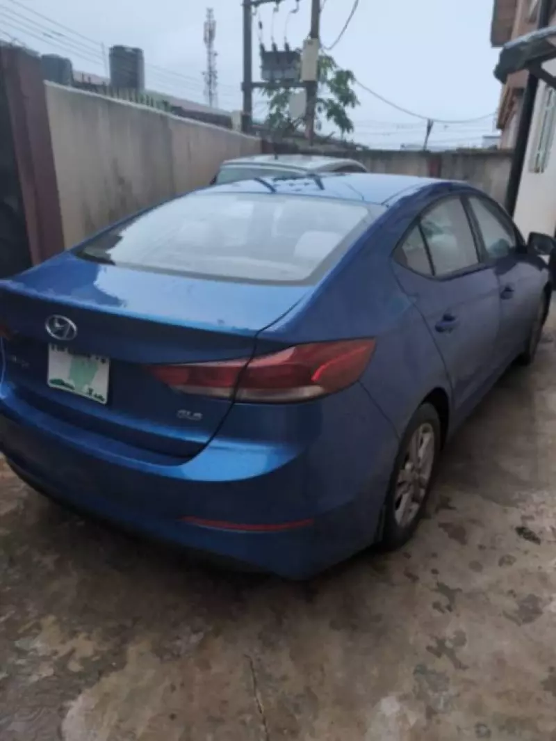 Hyundai Elantra   - 2017