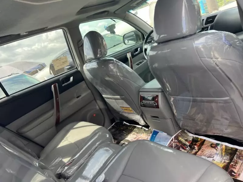 Toyota Highlander   - 2013