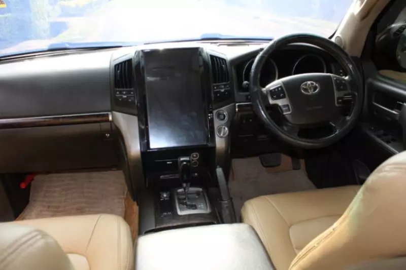 Toyota Land Cruiser   - 2008
