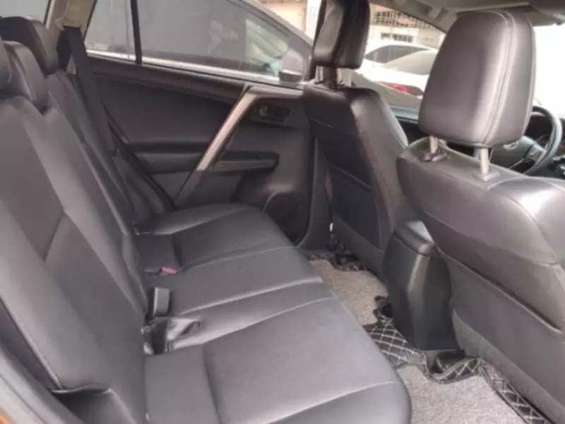 Toyota RAV 4   - 2013