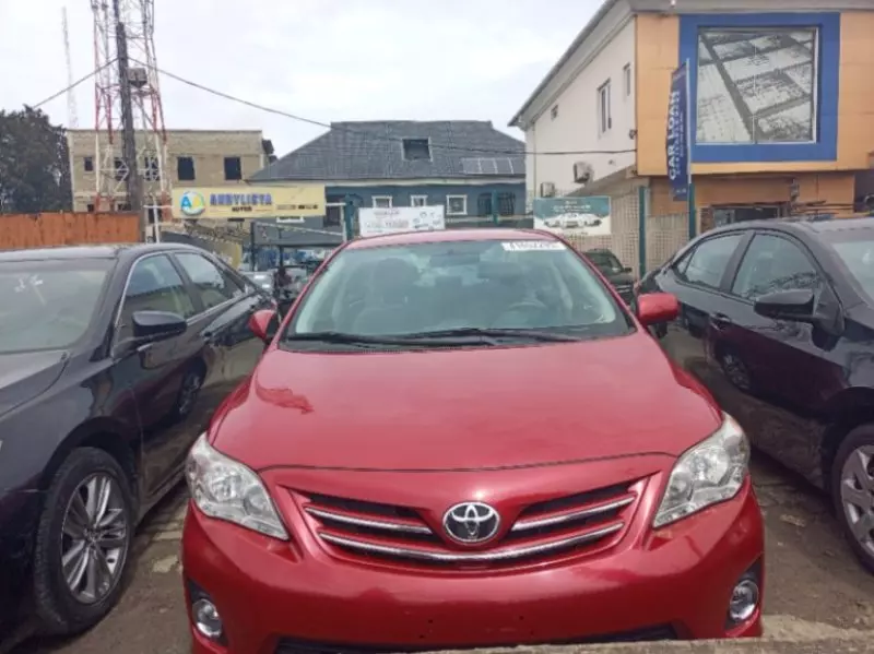 Toyota Corolla   - 2013