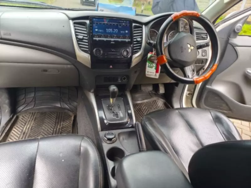 Mitsubishi L200   - 2016