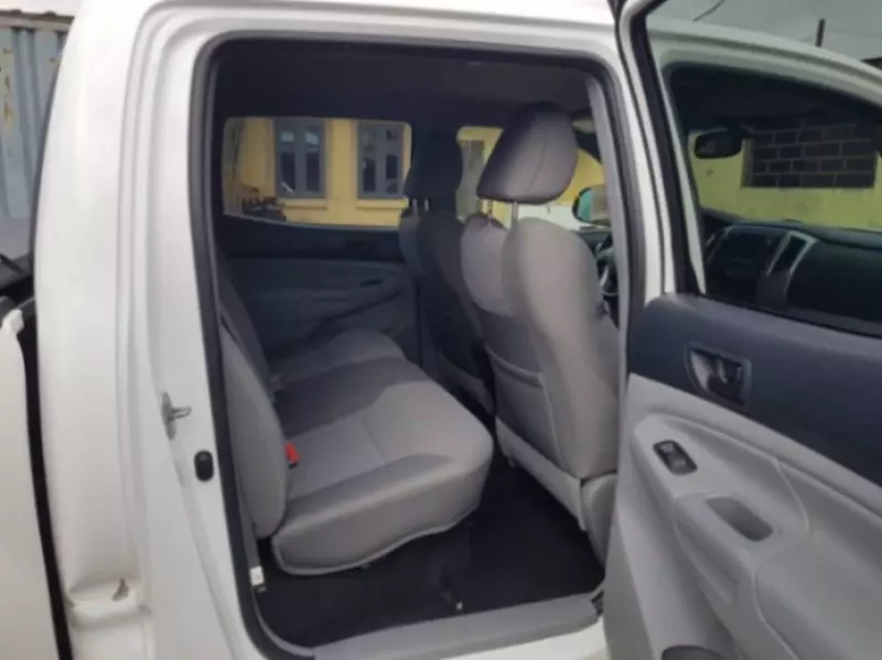 Toyota Tacoma   - 2013