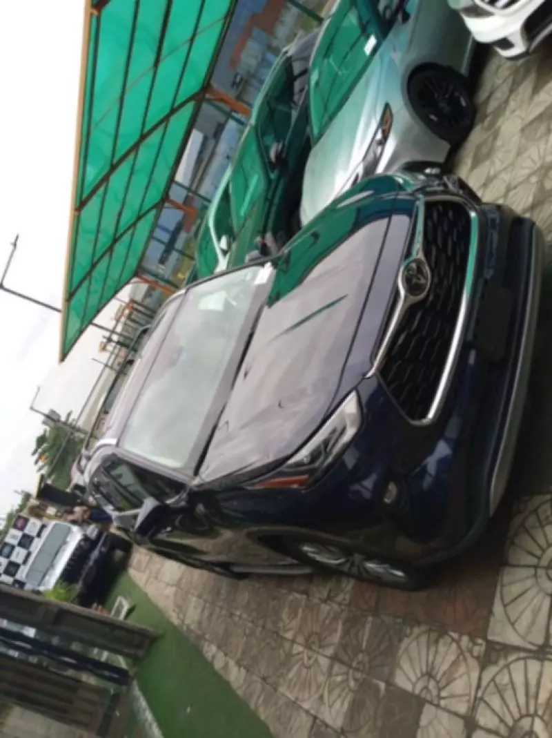 Toyota Highlander   - 2009