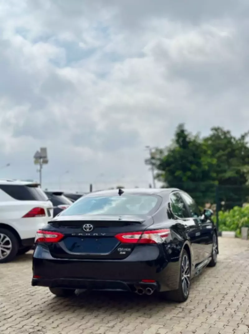 Toyota camry   - 2020