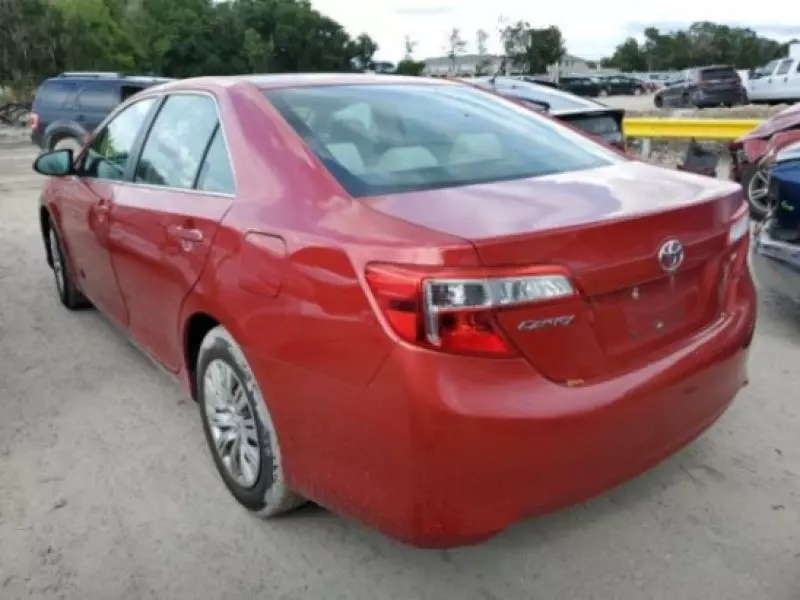 Toyota Camry   - 2013