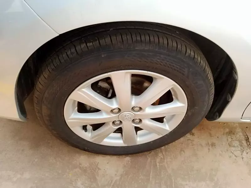 Toyota Vitz   - 2013