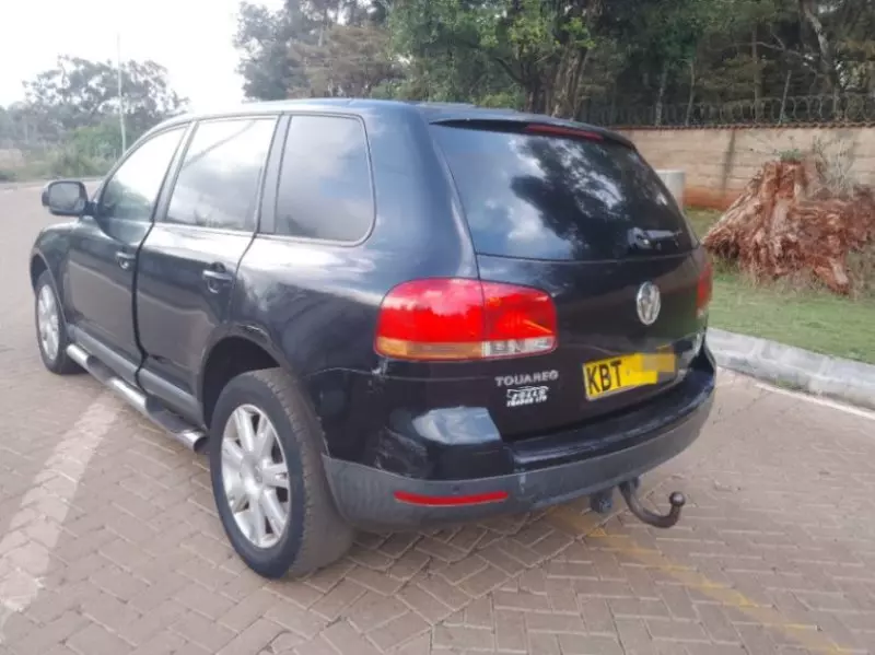 Volkswagen Touareg   - 2006