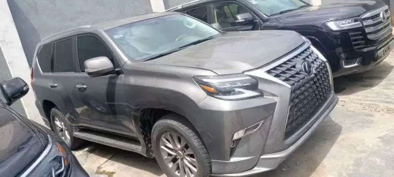 Lexus GX 460   - 2010