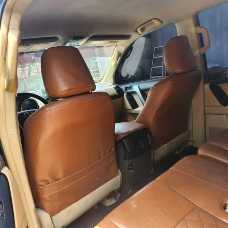 Toyota Land Cruiser   - 2014