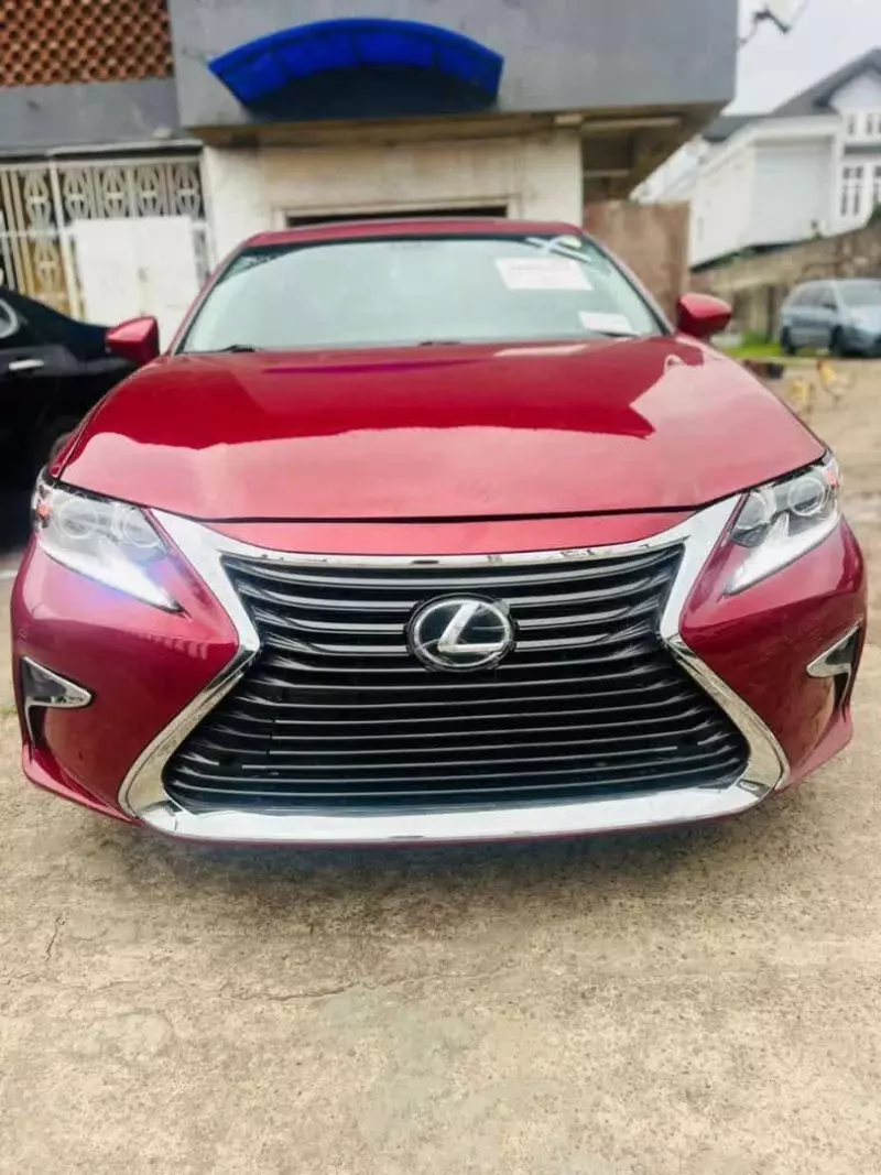 Lexus ES 350   - 2015
