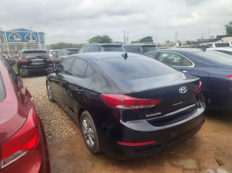 Hyundai Elantra   - 2017