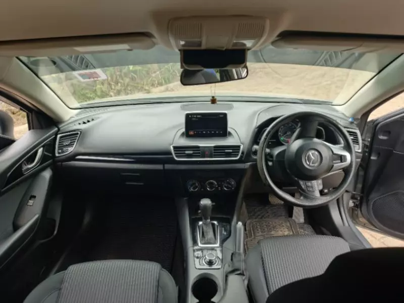 Mazda Axela    - 2016