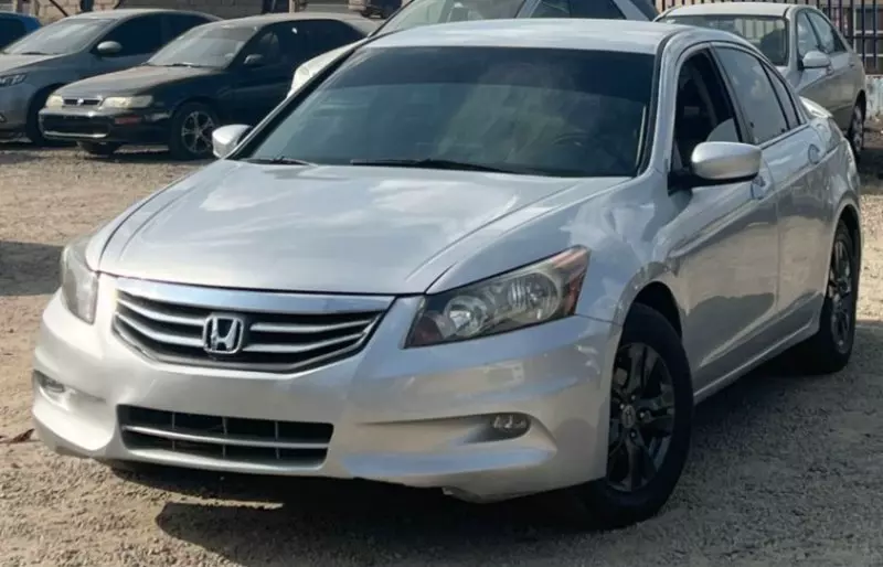 Honda Accord   - 2011