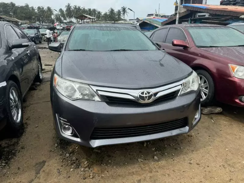 Toyota Camry   - 2012