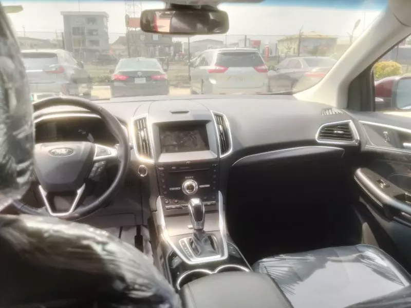 Ford Edge   - 2018