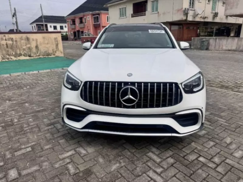 Mercedes-Benz GLC 300   - 2018