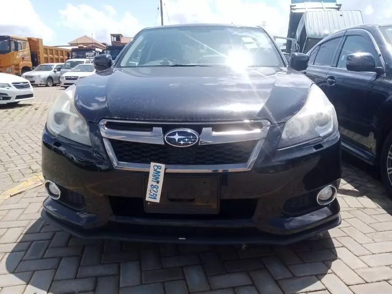 Subaru Legacy   - 2012