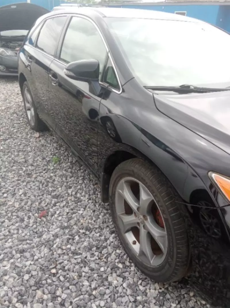 Toyota Venza   - 2014
