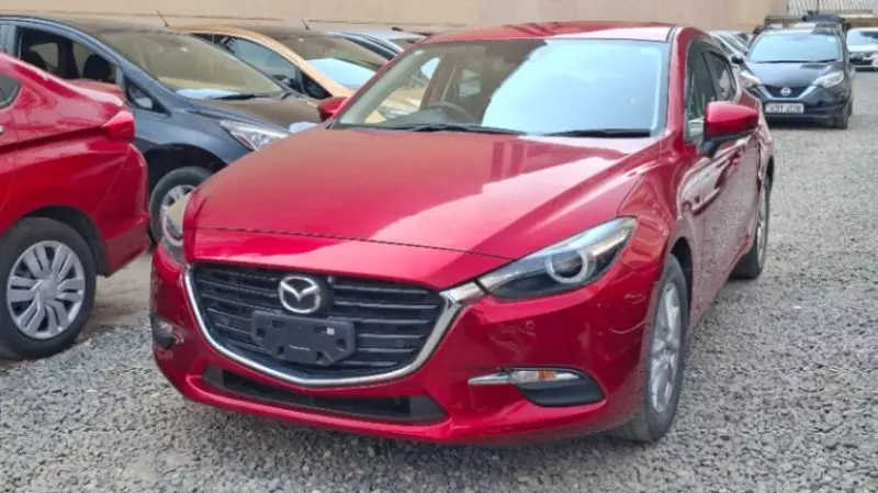Mazda Axela    - 2018